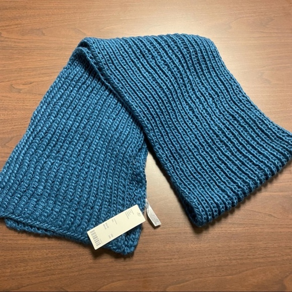 NWT urban outfitter oversized scarf